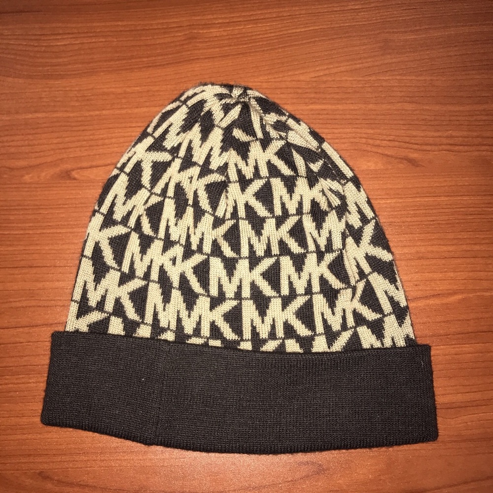 michael kors beanie
